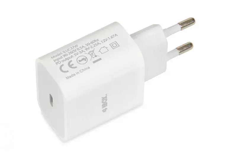 Indoor USB Fast Charger IBOX C-37 20W Photo 3