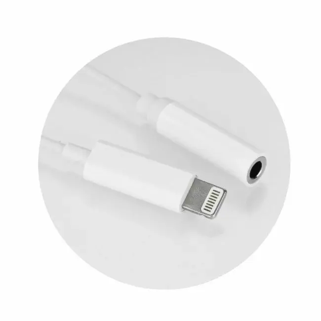 Riff Lightning to 3.5mm Audio Adapter - White Photo 2