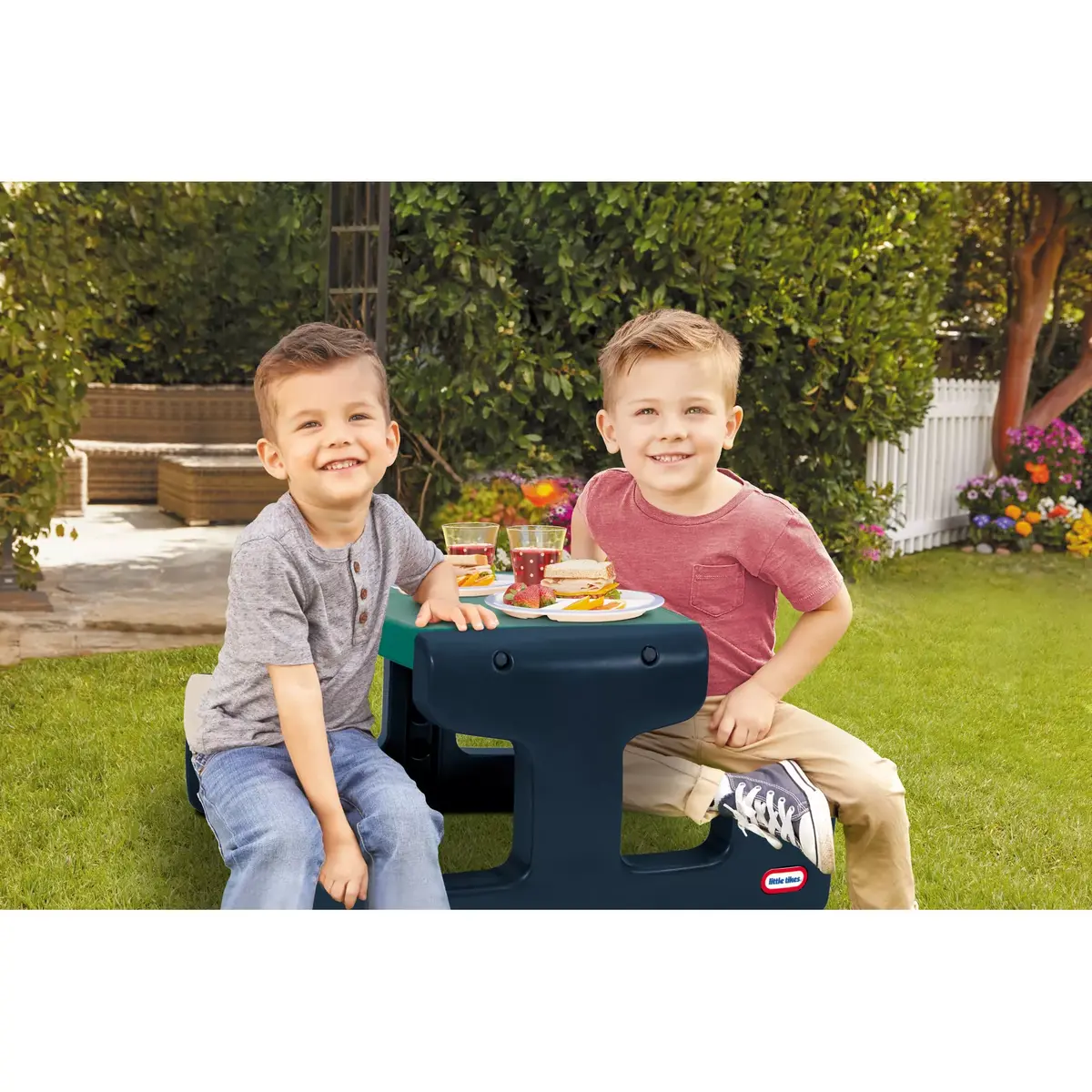 Little Tikes Easy Store Picnic Table — bērnu piknika galds Photo 2