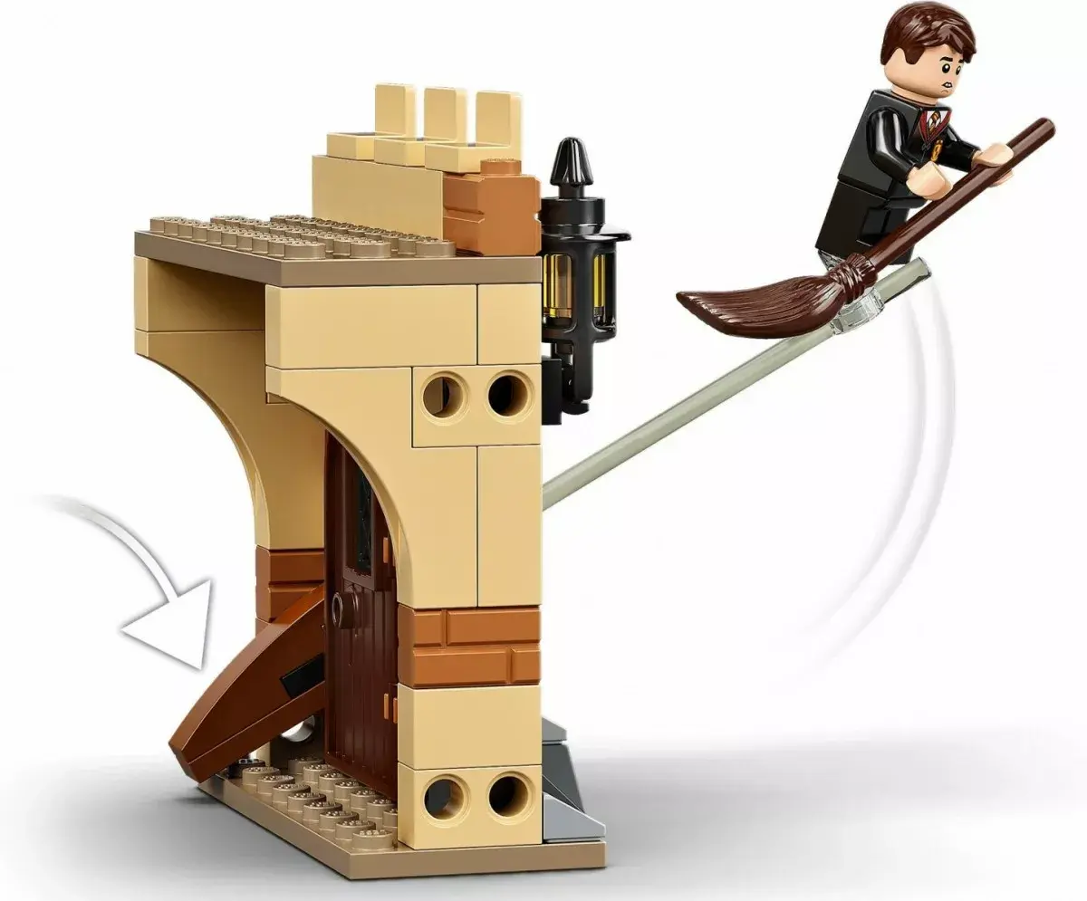 LEGO Harry Potter Hogwarts First Flying Lesson 76395 Photo 6