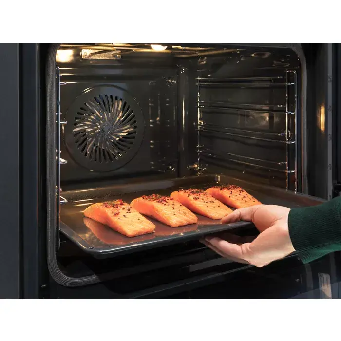 Iebūvējamā cepeškrāsns Electrolux EOB8S39WZ Photo 4