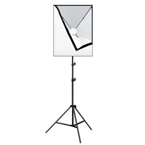 Puluz PU5070EU studijas softboksa apgaismojuma komplekts 50x70cm ar E27 LED spuldzi un statīvu