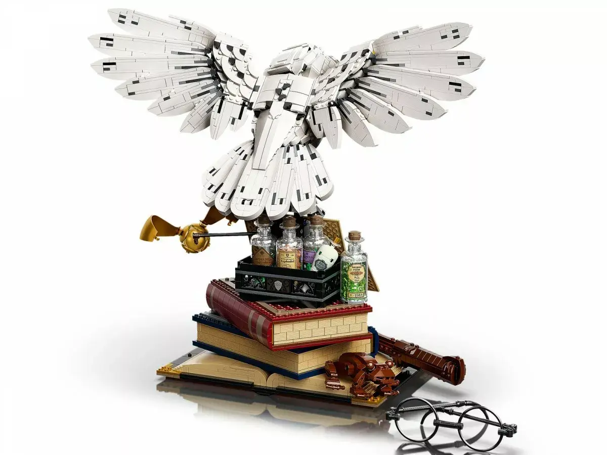 LEGO Hogwarts Icons Collectors Edition 76391 Photo 6