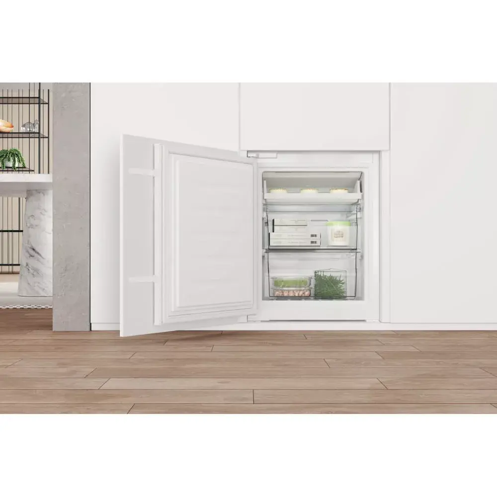 Встраиваемый холодильник Whirlpool WHC20 T352 Photo 6