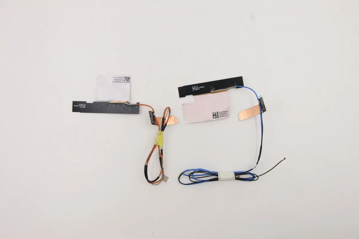 Antenas montāža Lenovo 5A30S73632 WLAN un