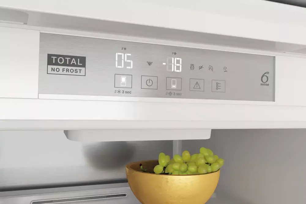 Встраиваемый холодильник WHIRLPOOL WHC20 T573 P Photo 4