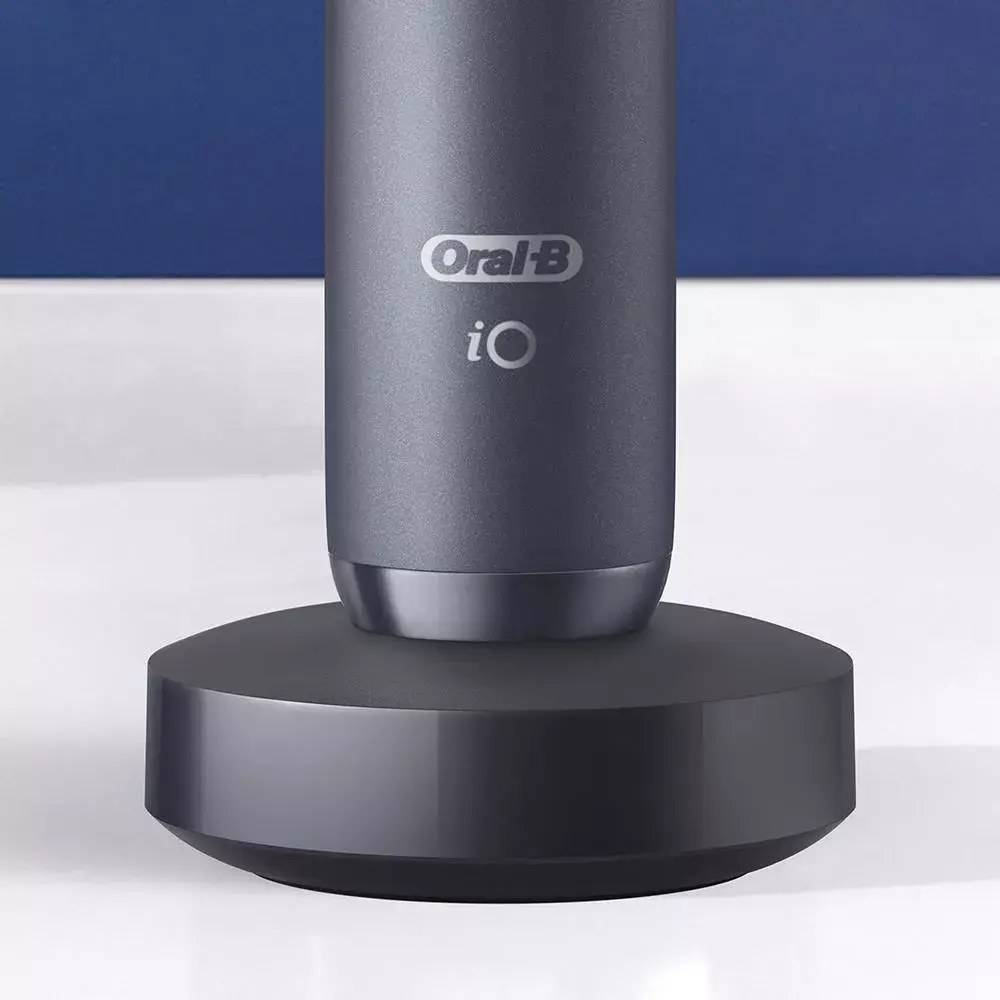 Rotating toothbrush Oral-B iO 4210201363026 Photo 5