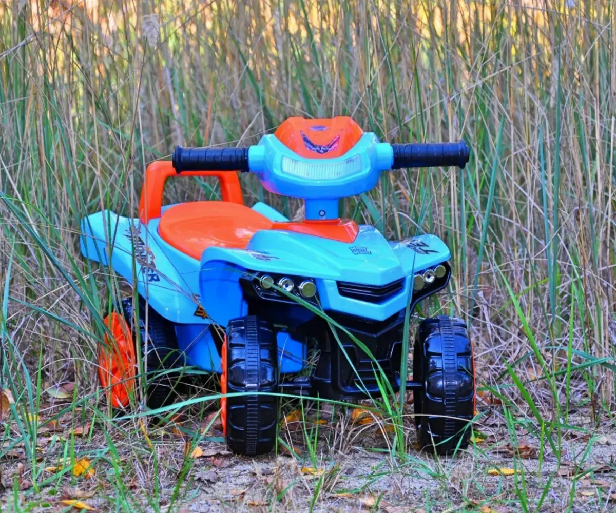 Каталка milly mally Ride-on Monster Military 27515 Photo 2