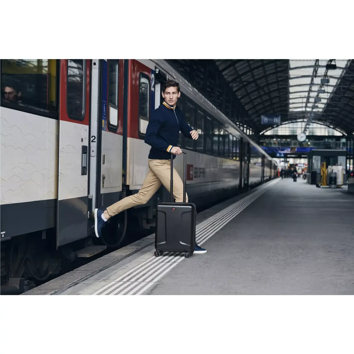 Kofferis Wenger SwissGear Legacy DC Carry-On Photo 2