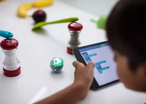 Программируемый робот Sphero Mini Activity Kit Photo 3