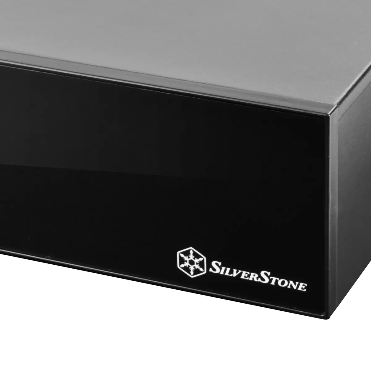PC case Silverstone SST-ML09B Photo 2