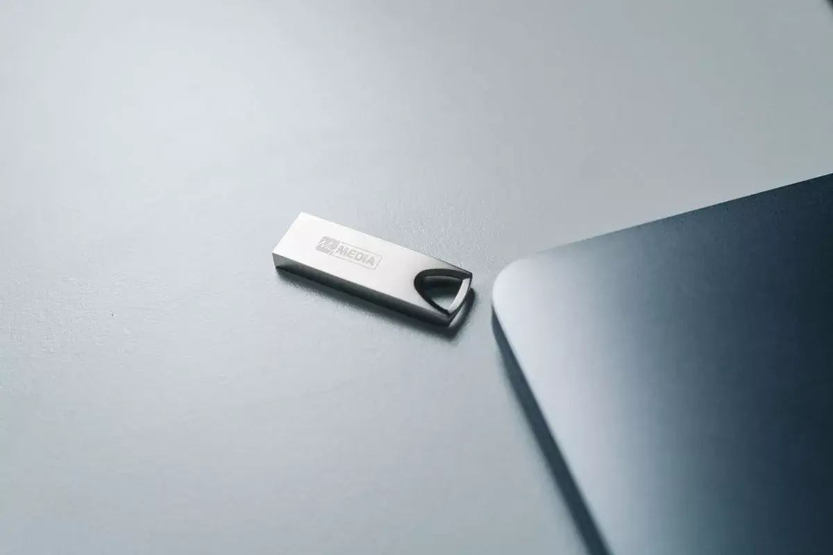 USB флеш-накопитель MyMedia MyAlu 16GB Photo 3
