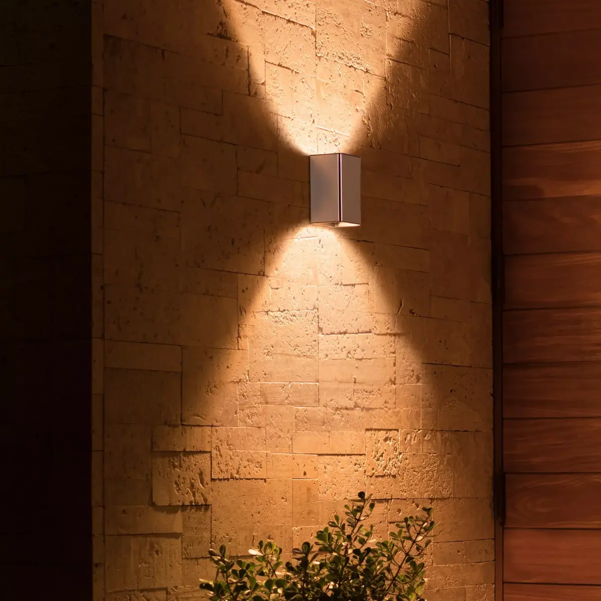 Āra sienas apgaismojums Philips Hue White and colour ambience Resonate Photo 3