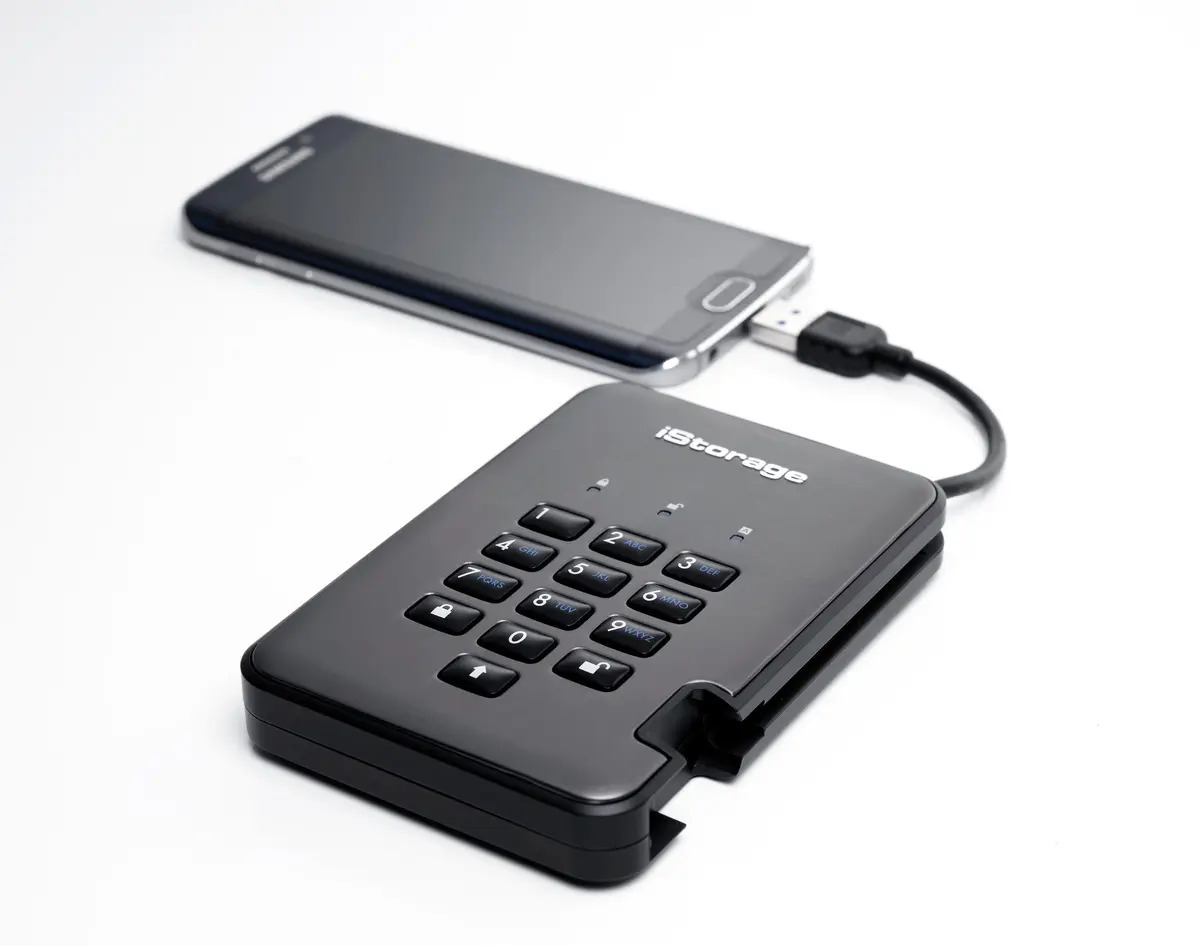 Cietais disks iStorage 1TB 2.5