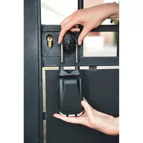 Портативный сейф MASTER LOCK 5420EURD Photo 4