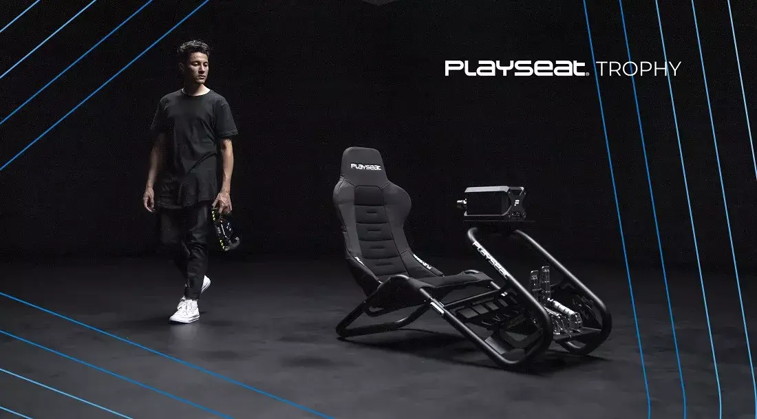 Универсальное игровое кресло Playseat Trophy Photo 12