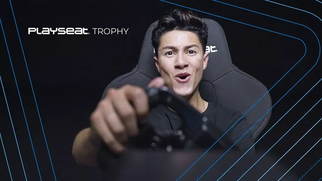 Универсальное игровое кресло Playseat Trophy Photo 13