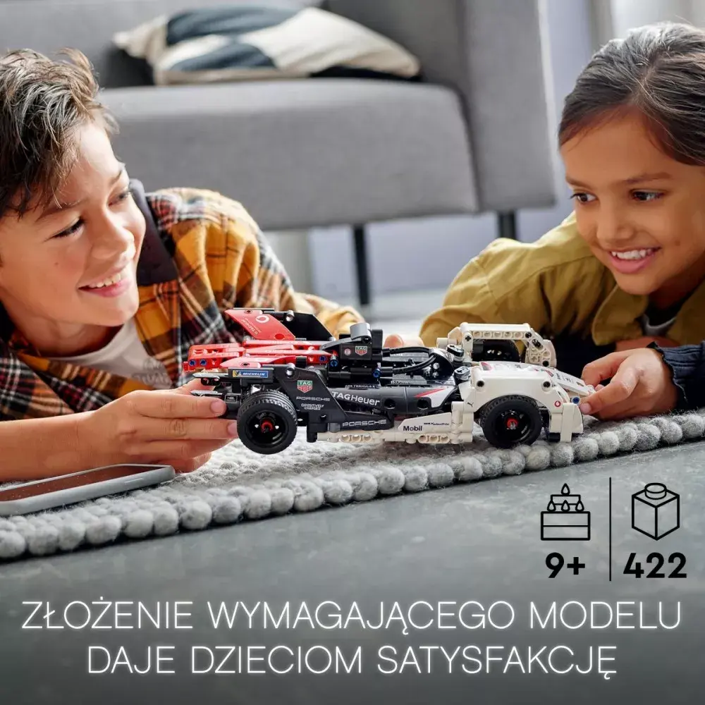 LEGO Formula E Porsche 99X Electric model 42137 Photo 8