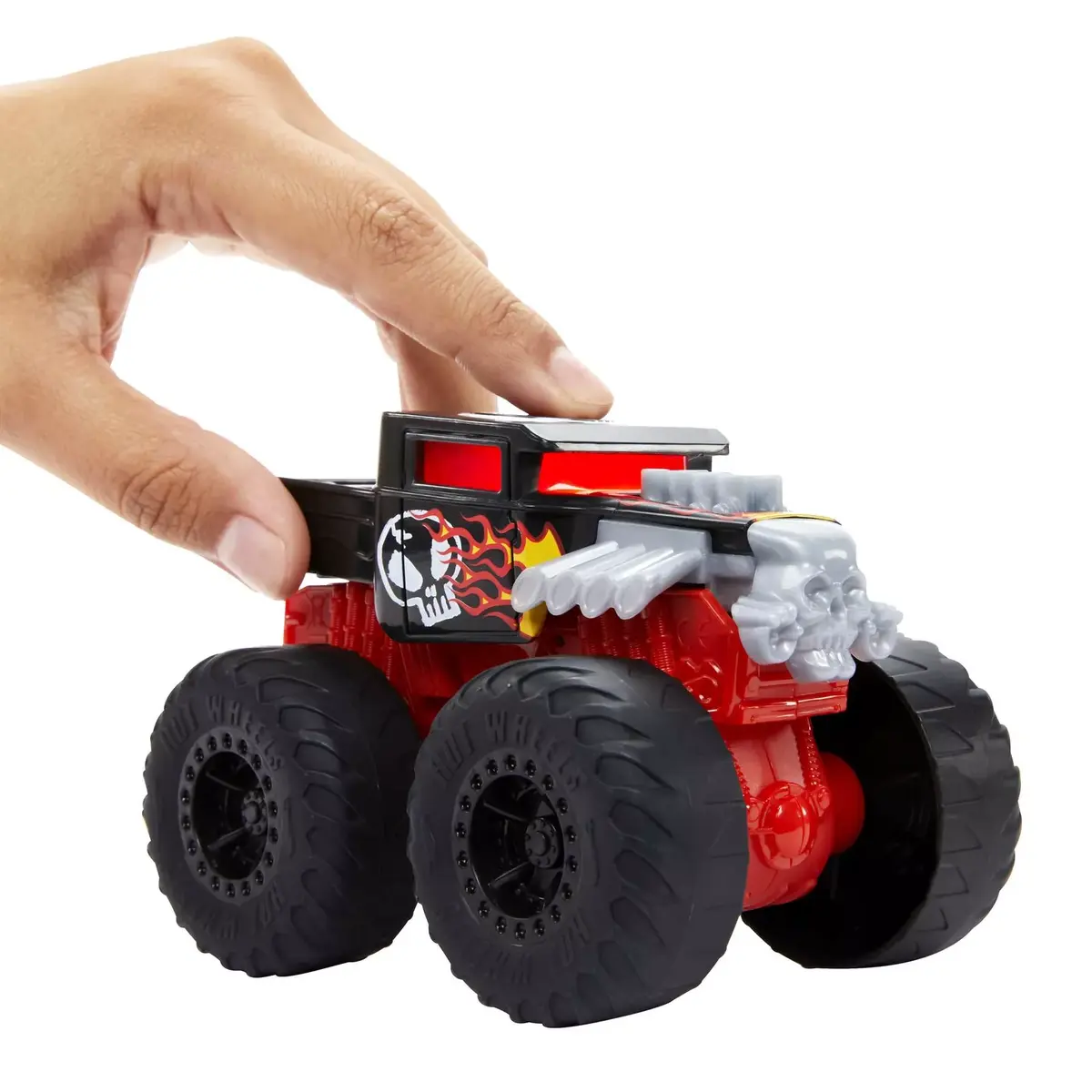 Hot Wheels Roarin' Wreckers Bone Shaker monster truck Photo 2