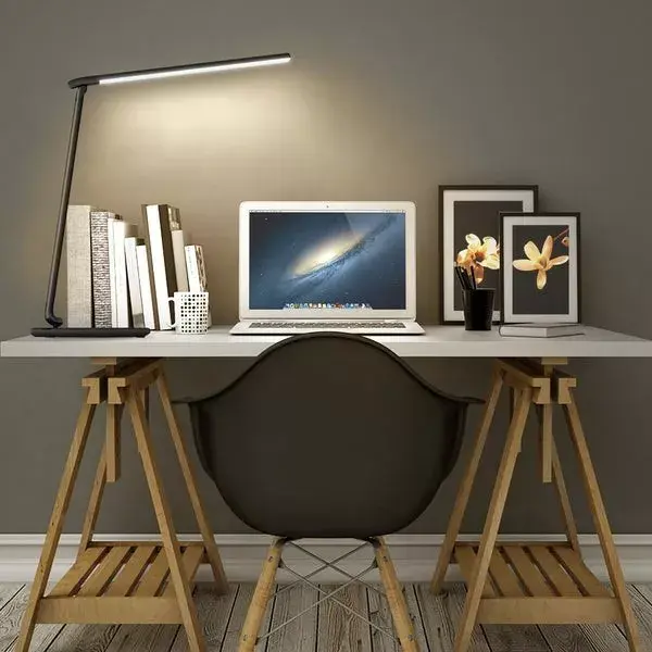 Aukey LT-T10 12W LED desk lamp Photo 9