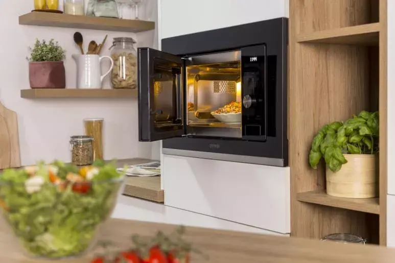 Гриль-микроволновка Gorenje BM201AG1BG Photo 11
