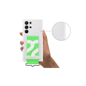 Smooth, form-fitting matte finish