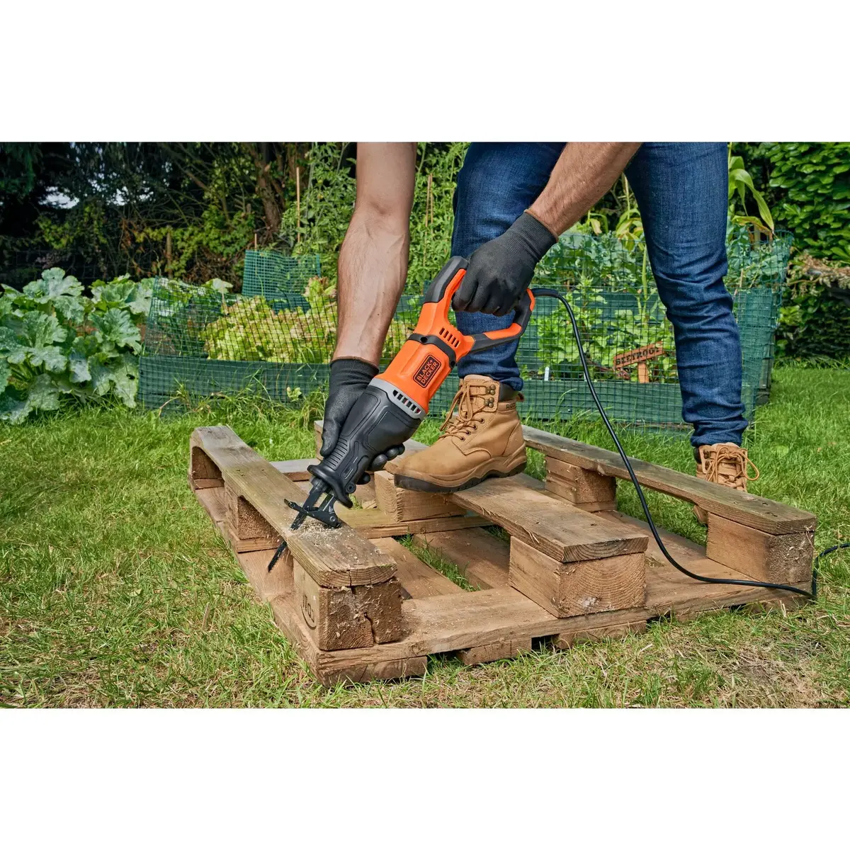 Пила Black & Decker BES301-QS Photo 5