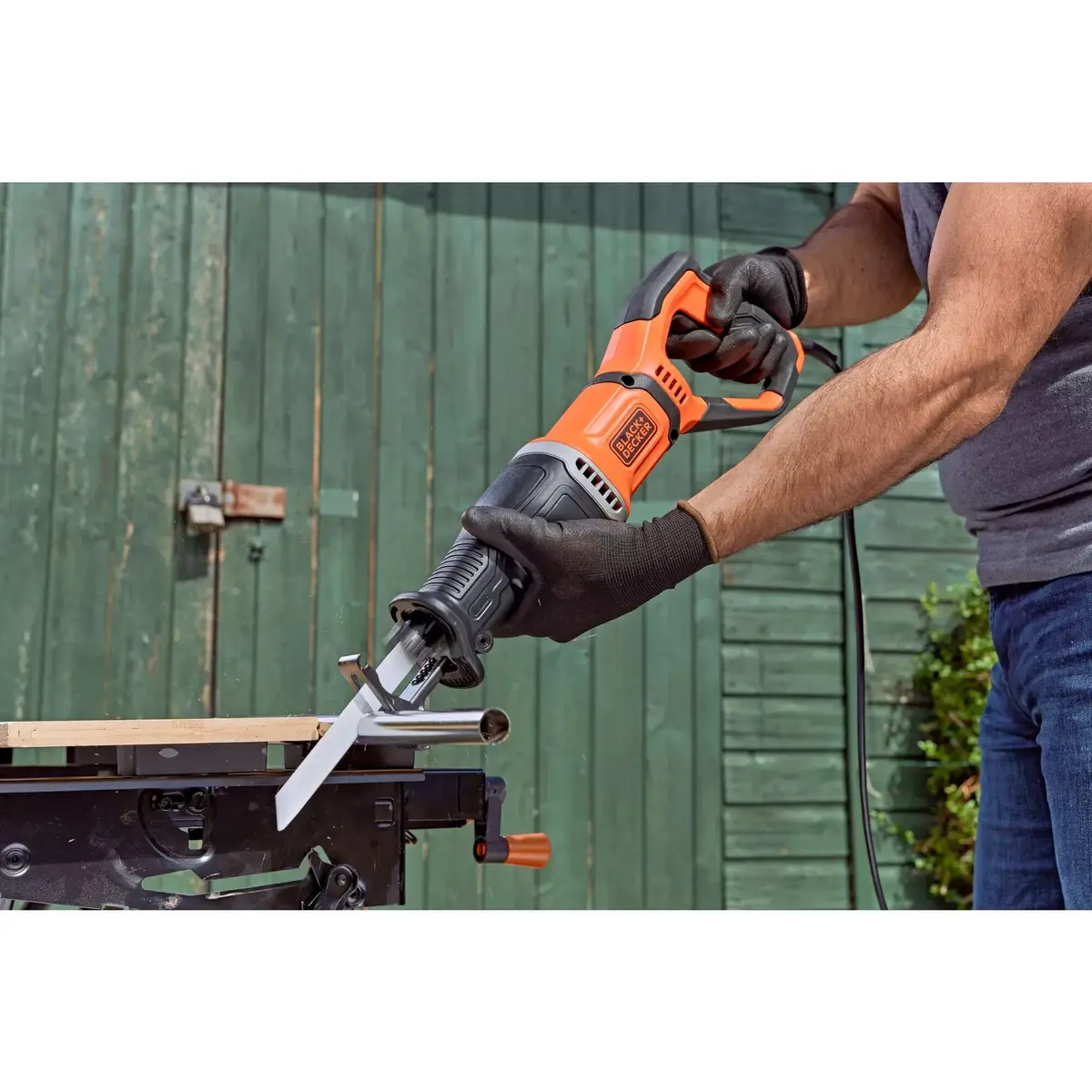 Пила Black & Decker BES301-QS Photo 9