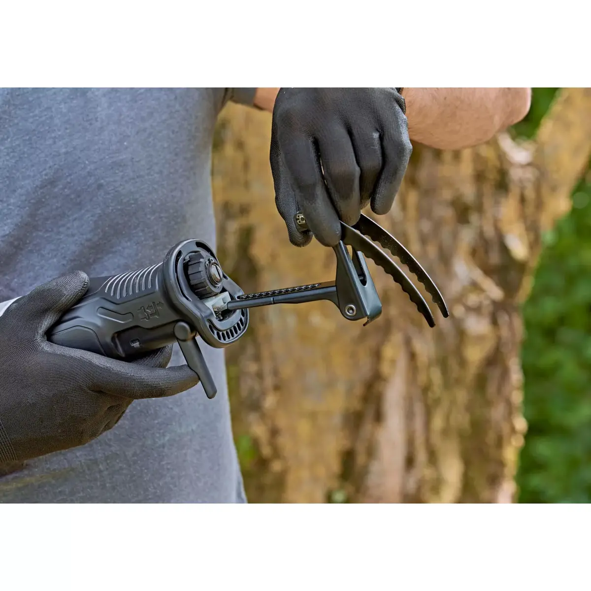 Пила Black & Decker BES301-QS Photo 14