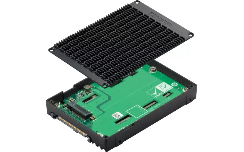SSD enclosure QNAP QDA-UMP4 Photo 6