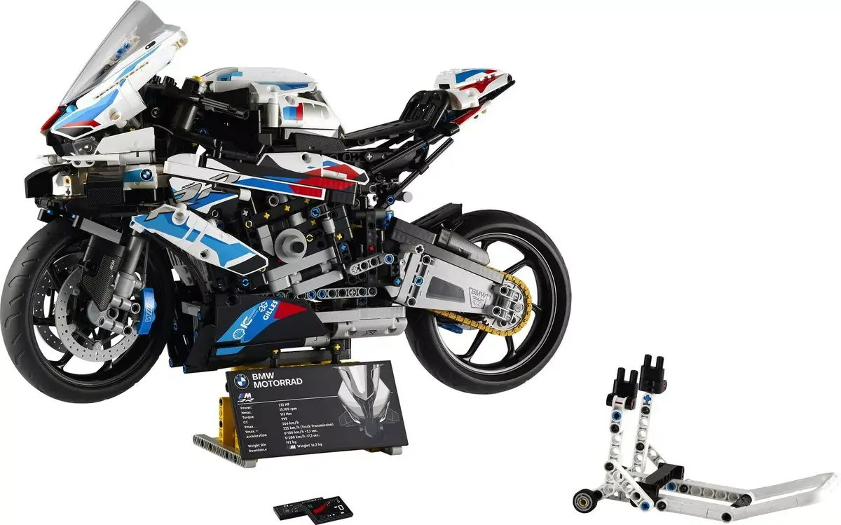 LEGO Technic BMW M1000RR 42130 motorcycle model Photo 10