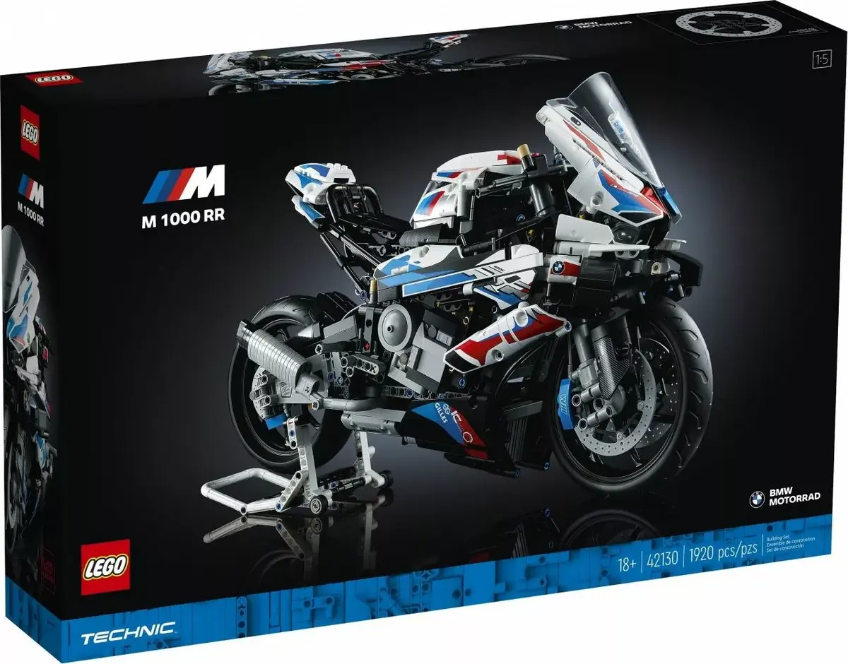 LEGO Technic BMW M1000RR 42130 motorcycle model Photo 3