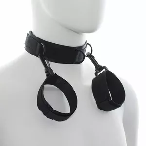 OHMAMA FETISH - NYLON HANDCUFFS AND COLLAR