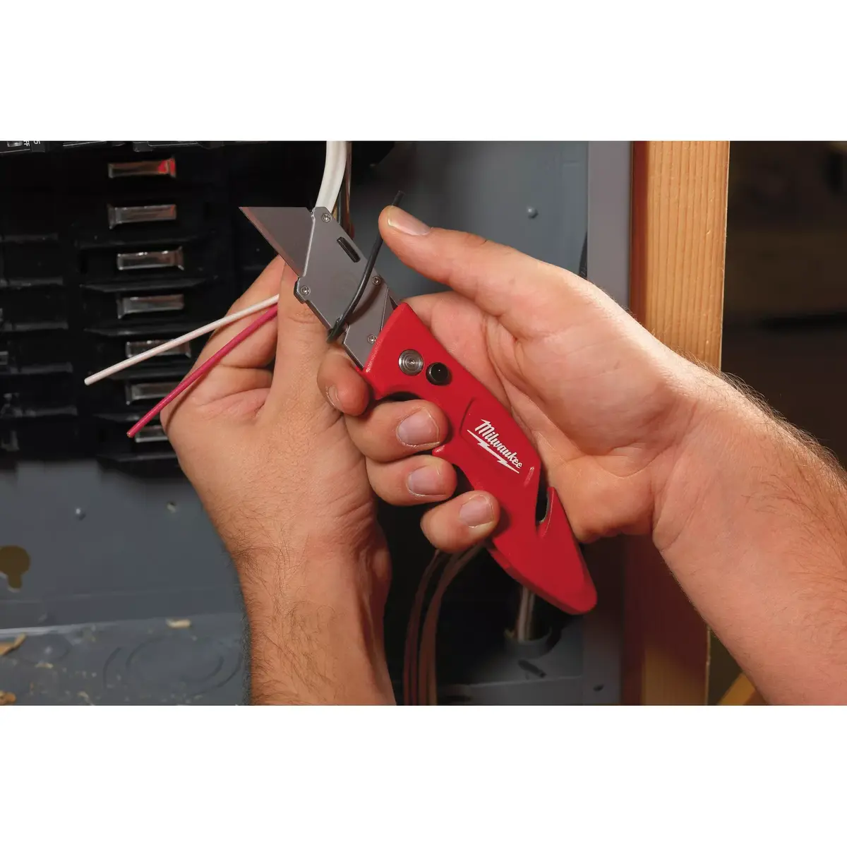 Utility Knife Milwaukee 4932471358 Photo 2