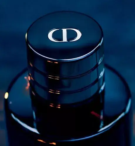 Dior Sauvage Eau de Toilette 200 мл Photo 4