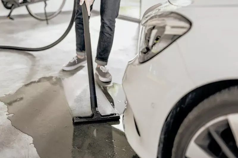 Karcher WD 3 V-17/6/20 CAR sausa un mitra putekļsūcējs Photo 2