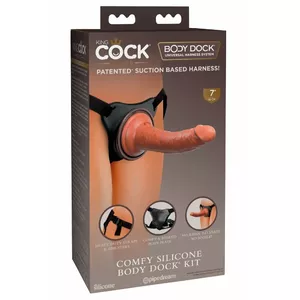 Страп‑он с реалистичным дилдо King Cock Comfy Silicone B Dock Kit — корпус 13×14×5 см, присоска Ø 8,6 см, дилдо 21 см (вставная 17,8 см, Ø 3,5 см)