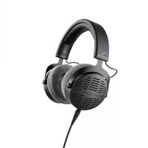 Studio headphones Beyerdynamic DT 900 Pro X — circumaural, wired, 48 Ω, 5–40 kHz, 3 m detachable cable, black