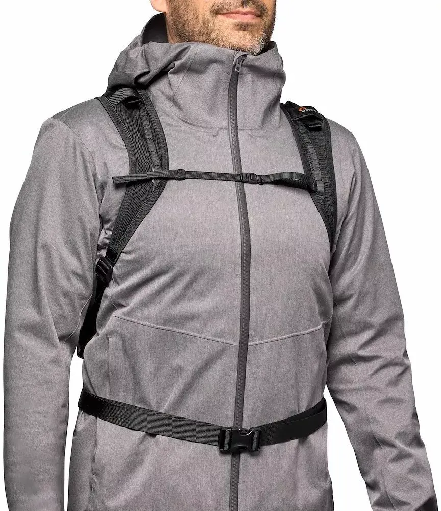 Lowepro RunAbout 18L backpack Photo 9