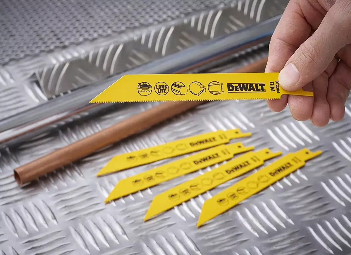 Полотно сабельной пилы DeWALT DT2384-QZ Photo 3