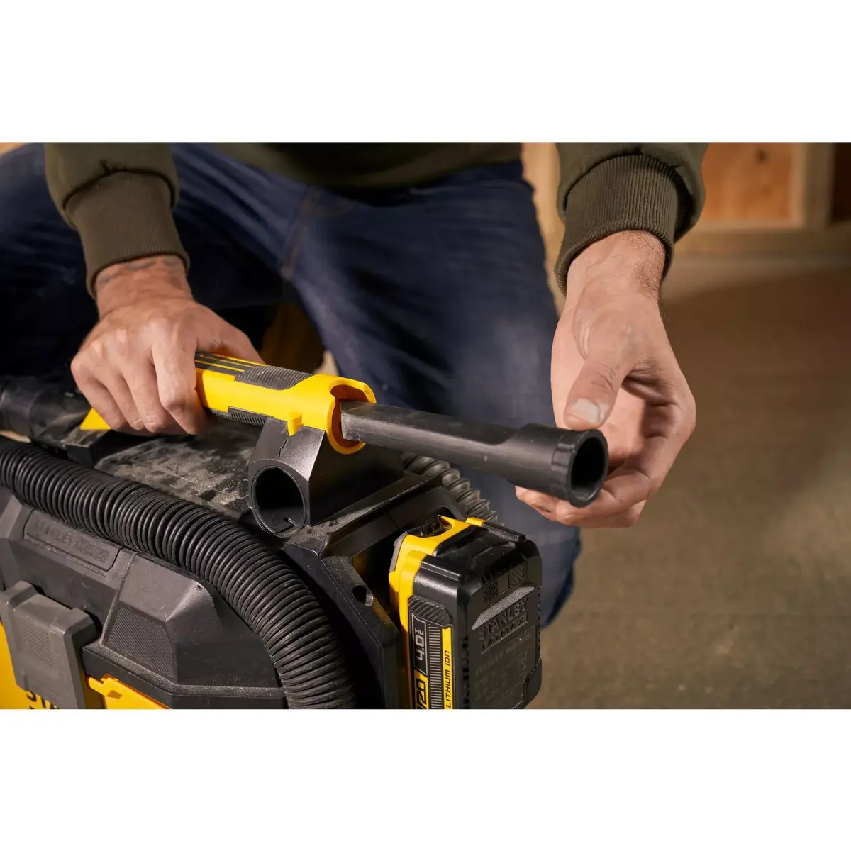 Пылесос Stanley FATMAX SFMCV002B-XJ Photo 4