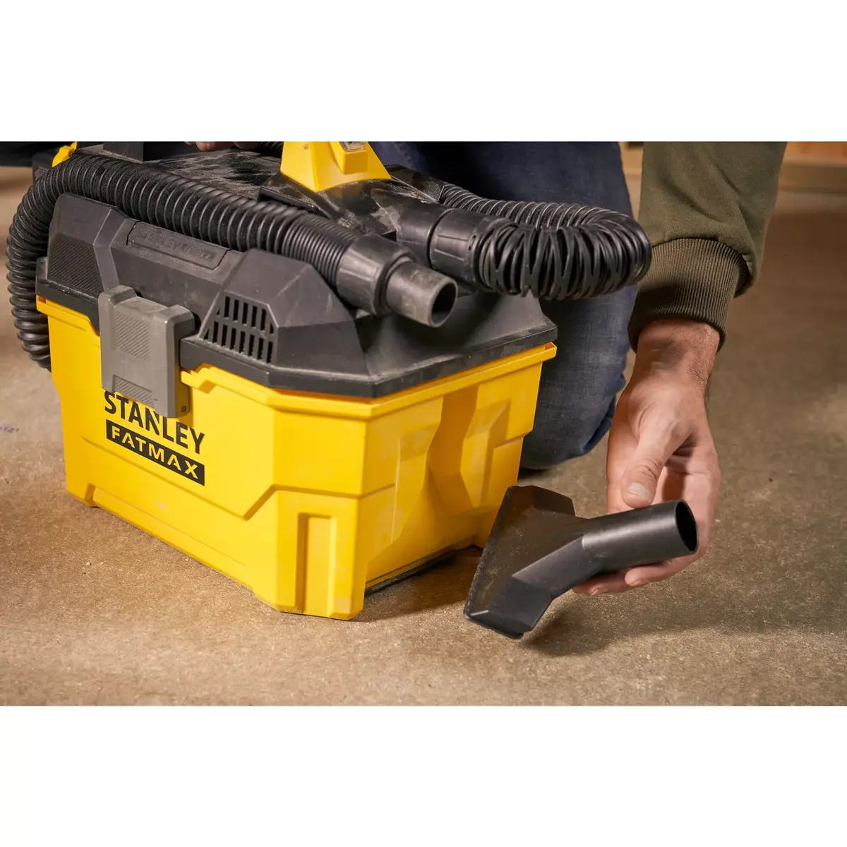 Пылесос Stanley FATMAX SFMCV002B-XJ Photo 6