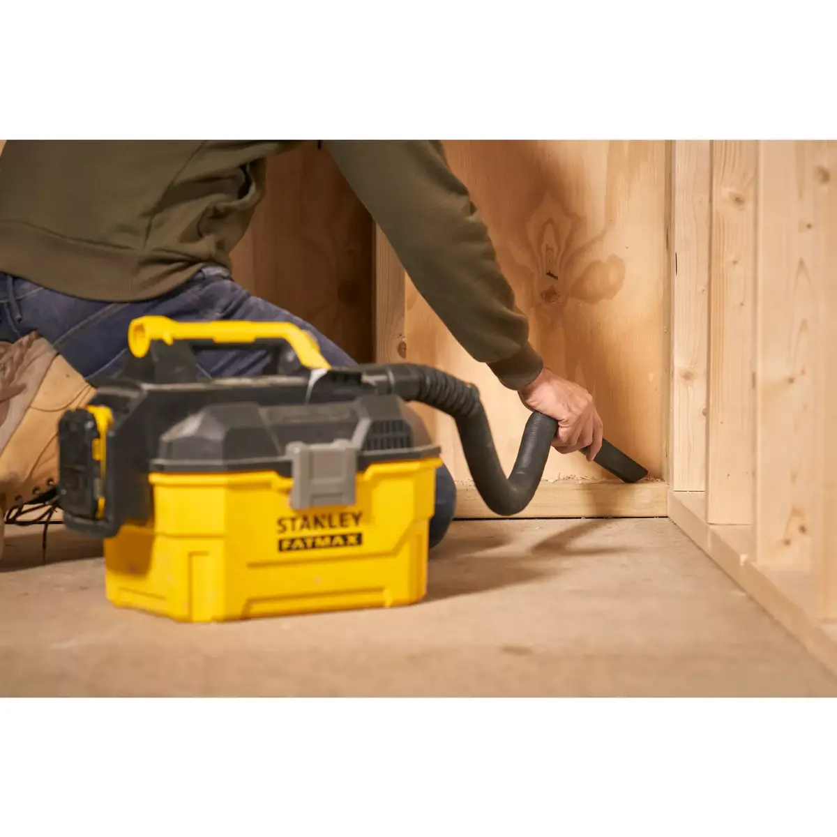 Пылесос Stanley FATMAX SFMCV002B-XJ Photo 9