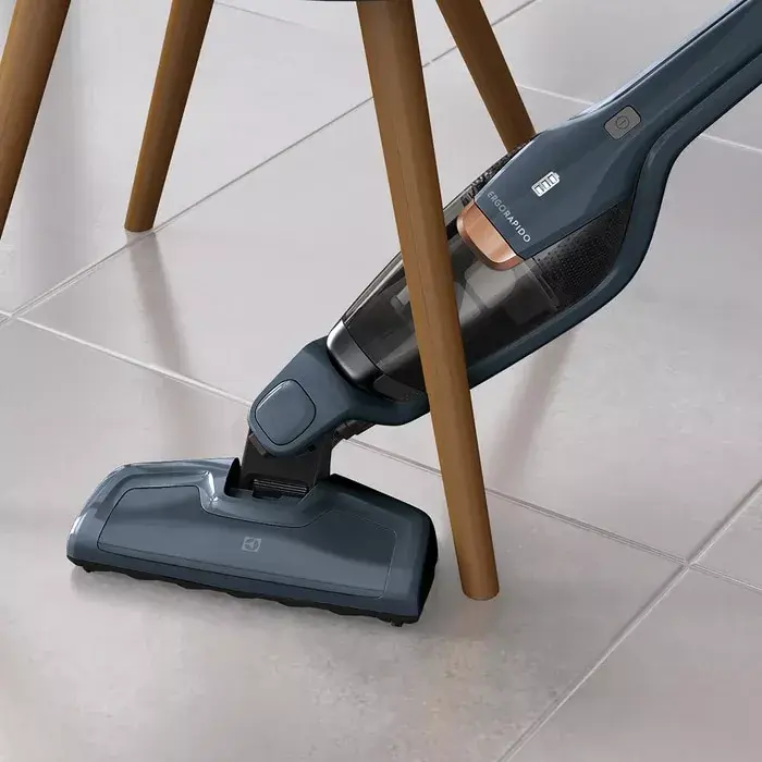 Пылесос ручной Electrolux EERC75DB Photo 4