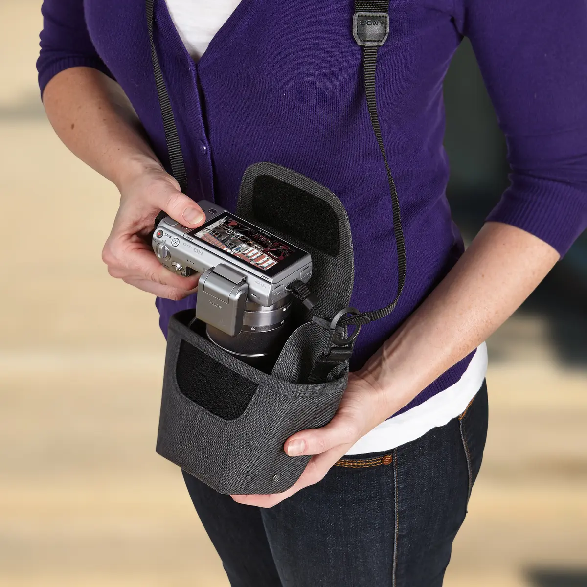 Case Logic FLXH-100-ANTHRACITE Holster Photo 6