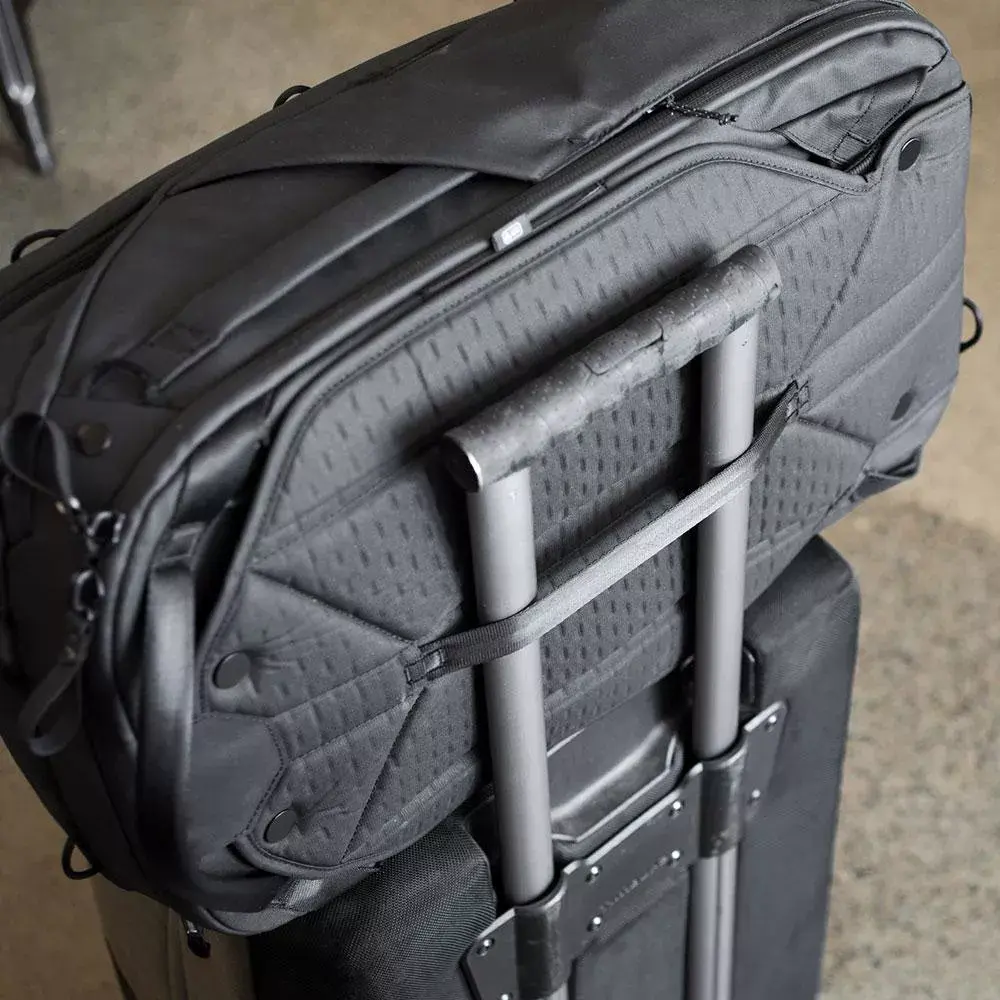 Outdoor Backpack Peak Design BTR-45-BK-1 Photo 16
