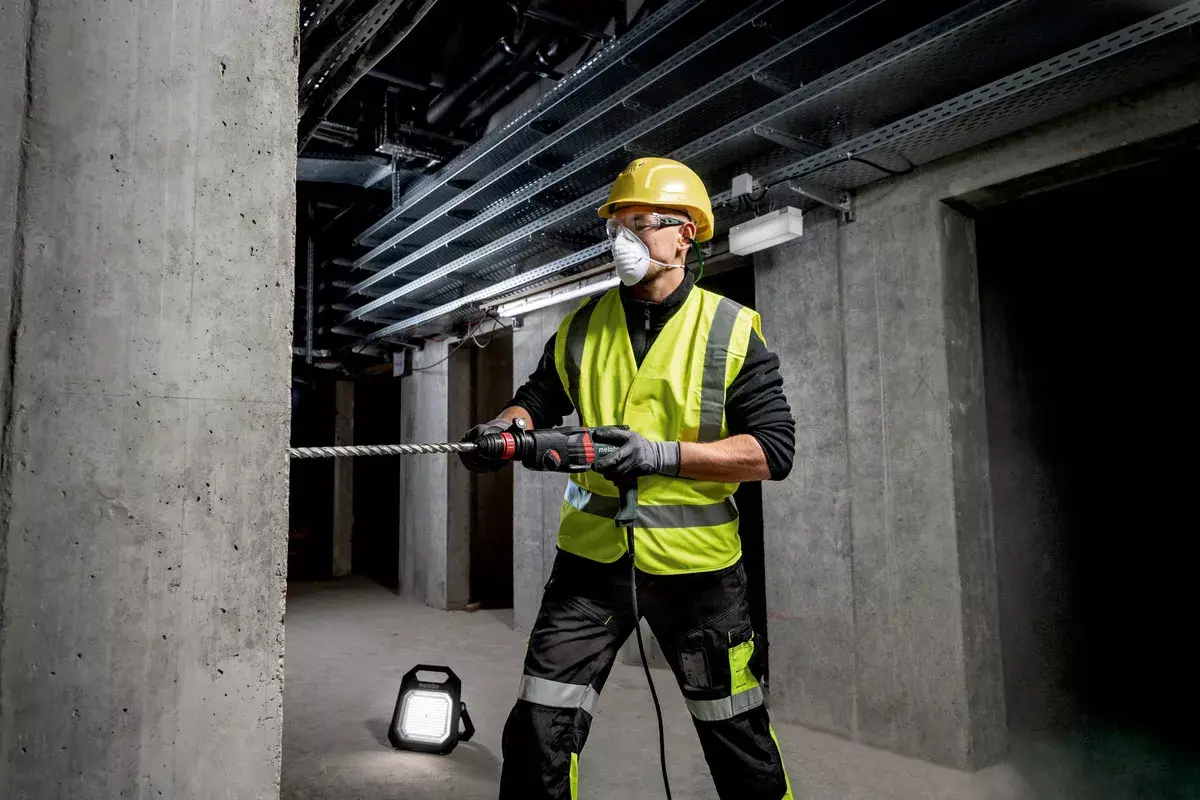 Напольный светильник Metabo BSA 18 LED 10000 Photo 3