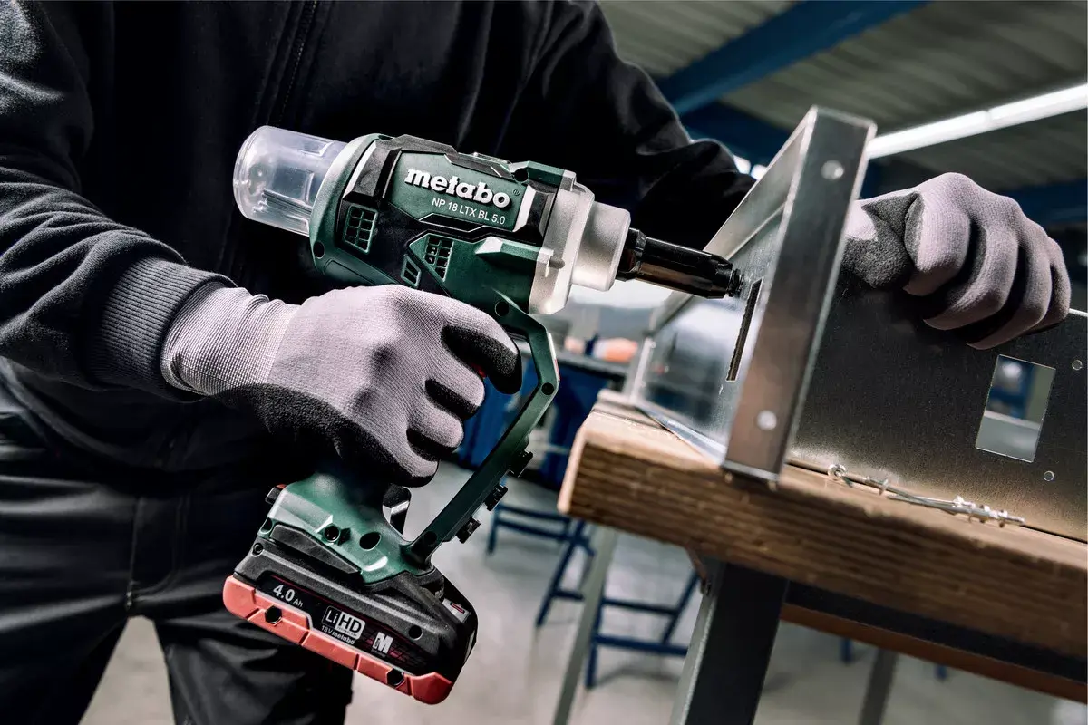 Аккумуляторный заклепочник Metabo NP 18 LTX BL 5.0 Photo 3