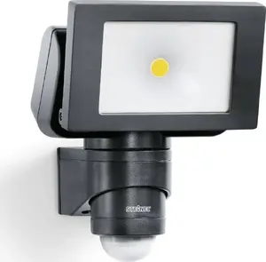 LED spotlight Steinel LS 150 ST052546 — 1500 lumens, IP44