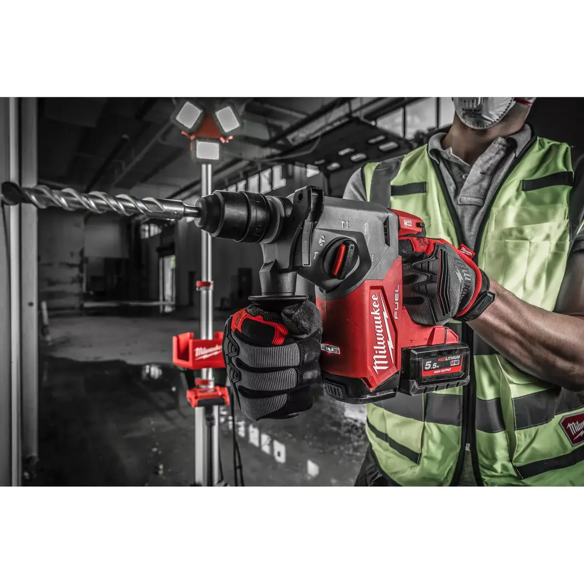 Milwaukee M18 FHX-552X Cordless Hammer Drill Photo 2